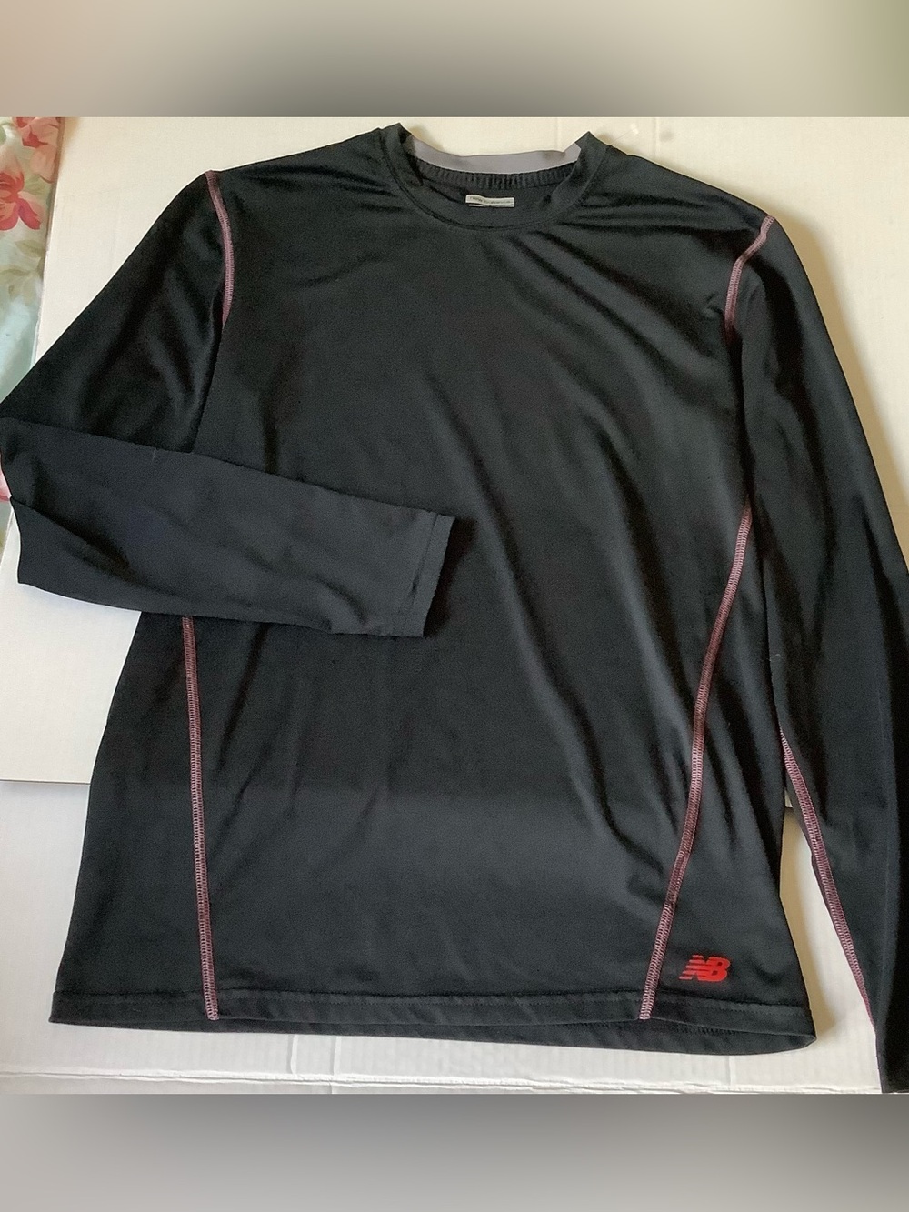 New Balance Women’s Black Long Sleeve Athletic Training Shirt Size Large